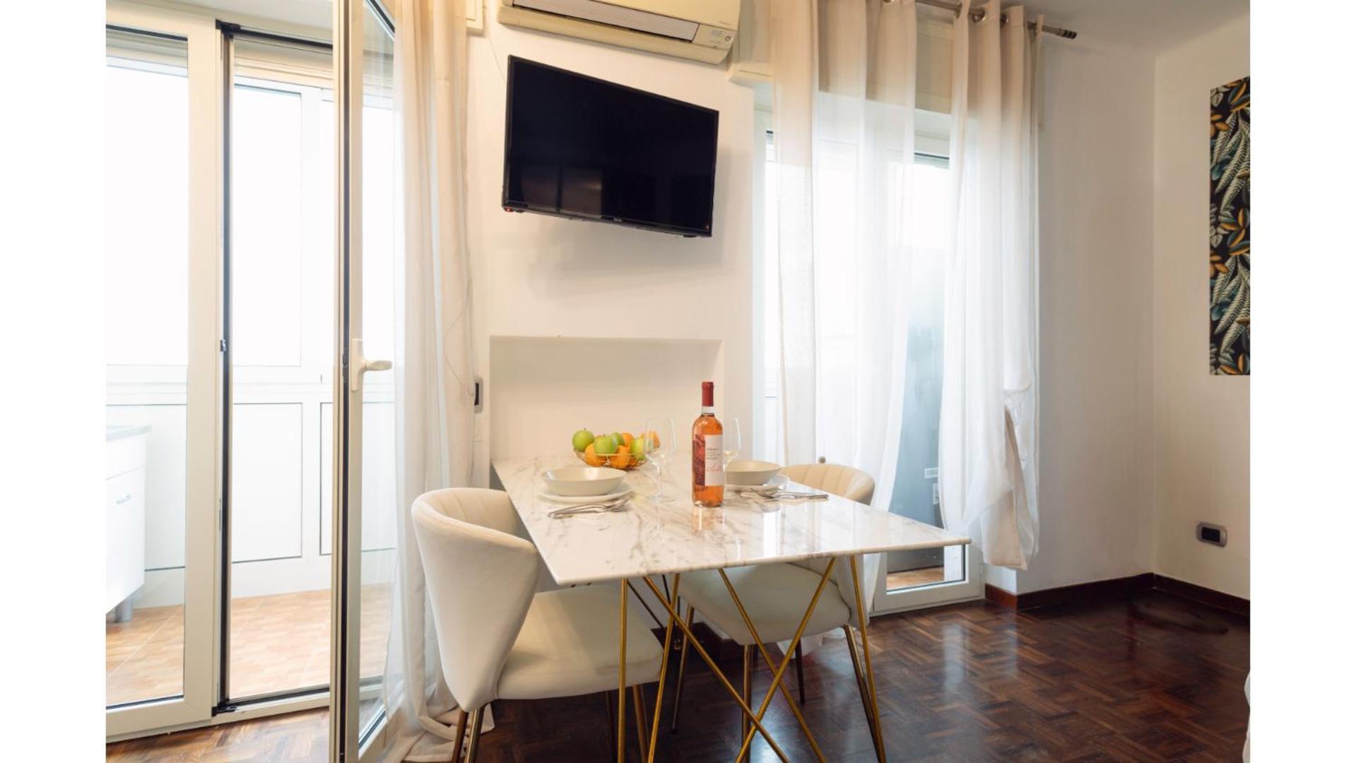 Bari Central Suite - Central Apartment With Sea View - Бари Экстерьер фото